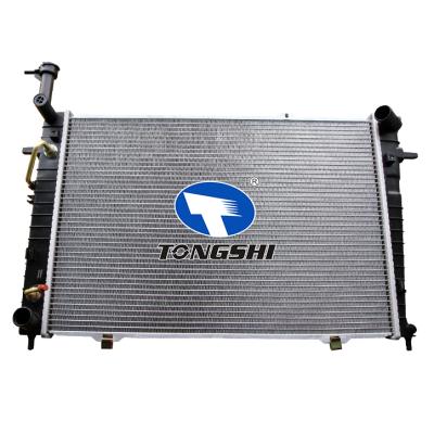 適用于途勝 2.0L I4 05-10 AT 散熱器